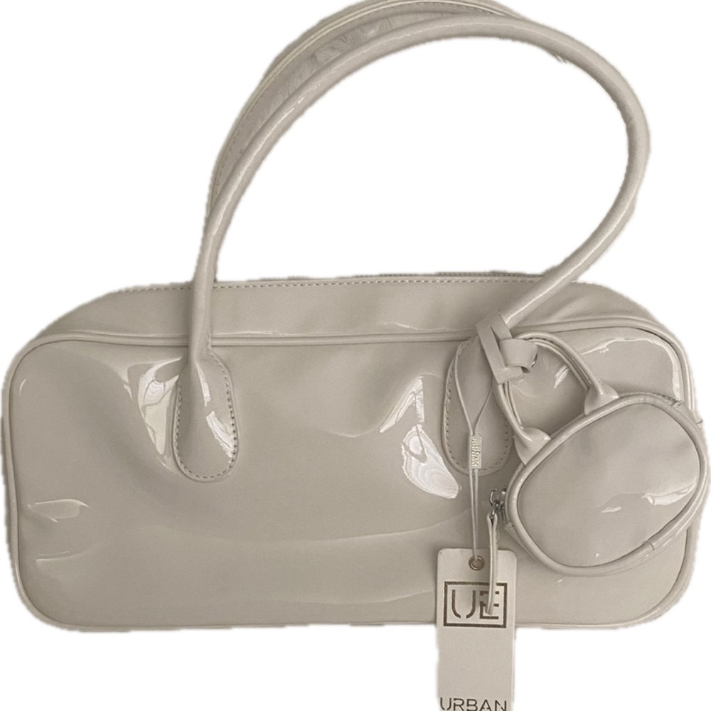 Urban Expressions Glossy Cream Shoulder Bag